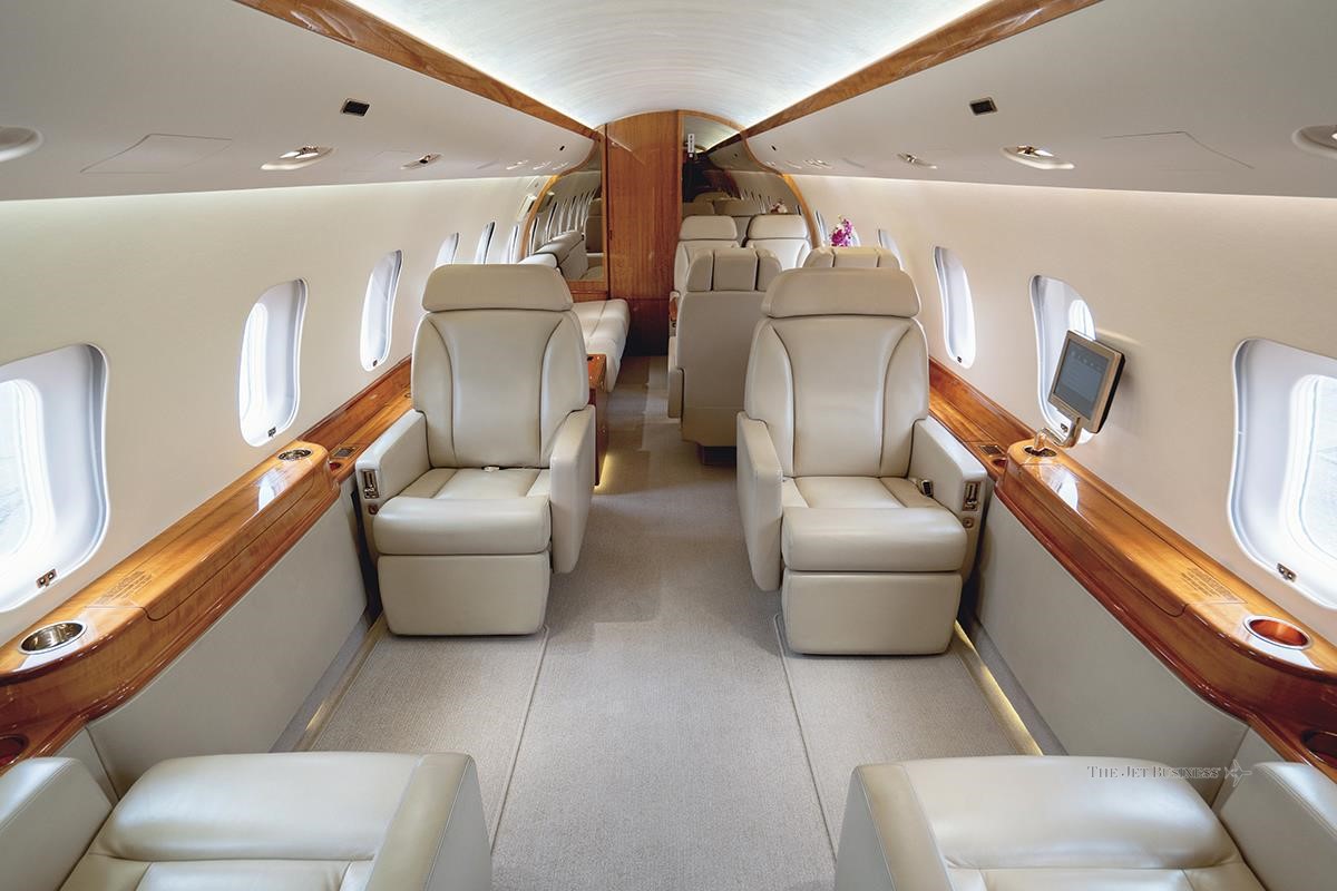 2010 BOMBARDIER GLOBAL EXPRESS XRS — photo 2