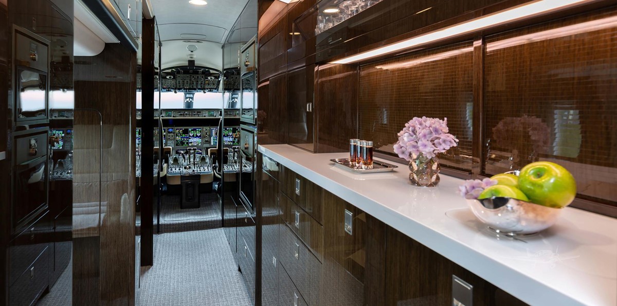 2023 BOMBARDIER GLOBAL 6500 — photo 3