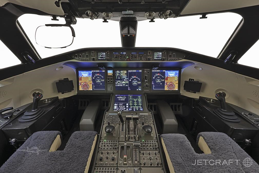 2025 BOMBARDIER GLOBAL 7500 — photo 2